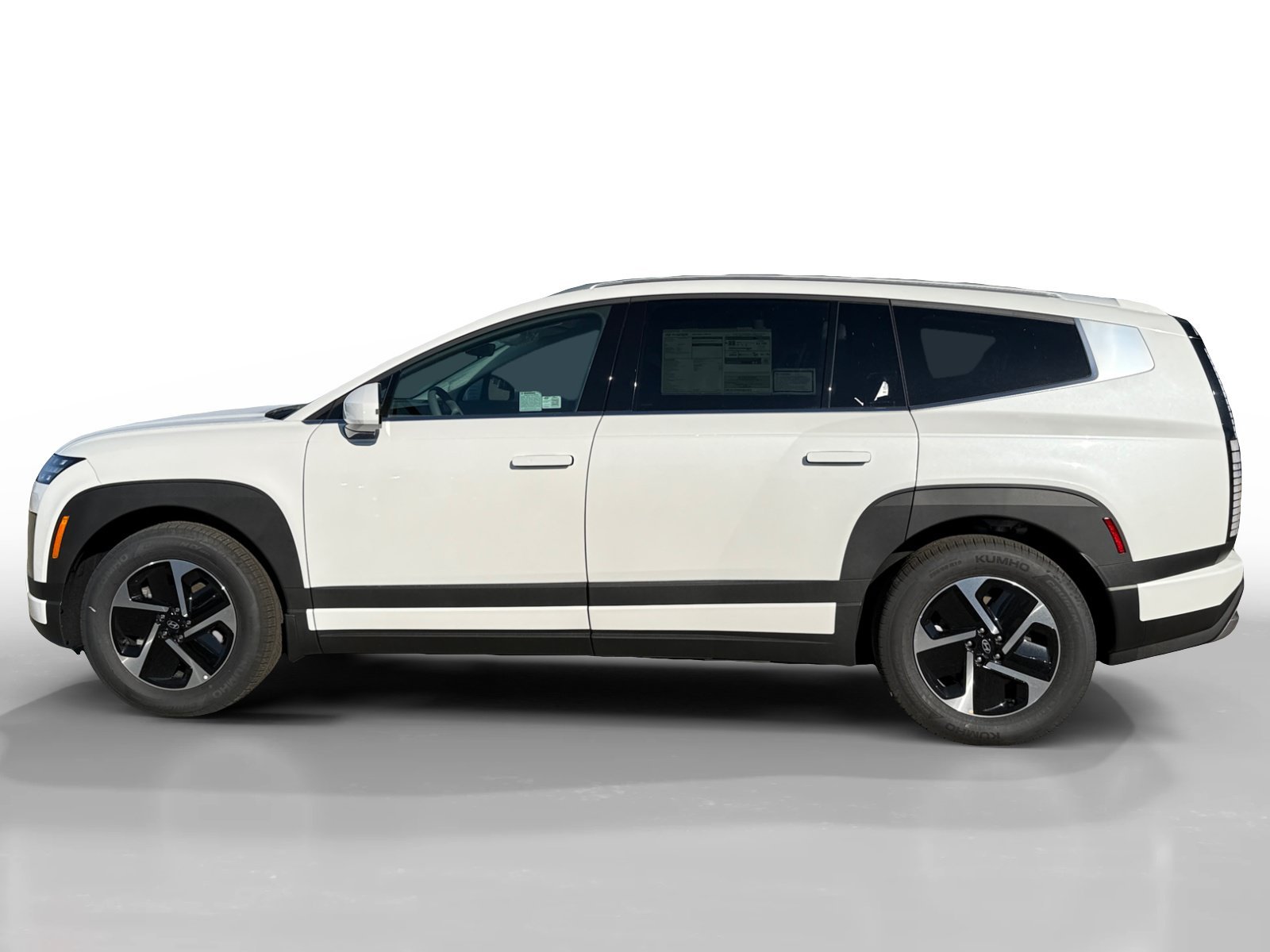New 2026 Snow White Pearl Hyundai SE image 2