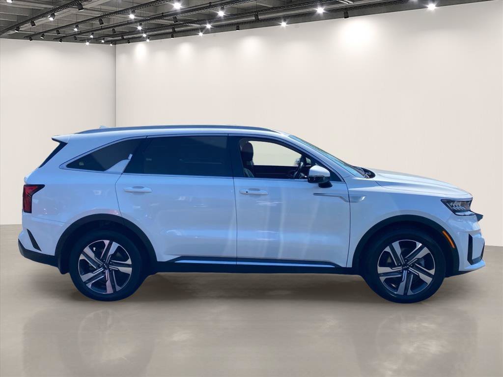 Used 2023 Snow White Pearl Kia EX image 9