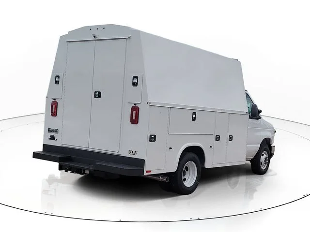 New 2027 Oxford White Ford Base image 5