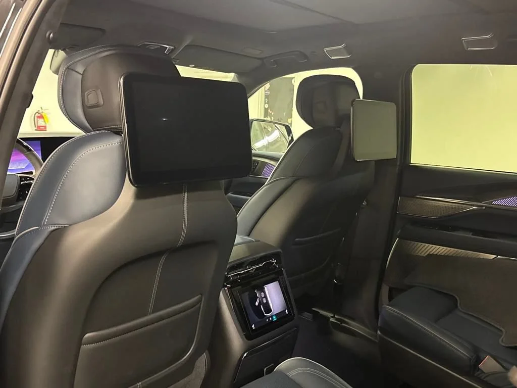 2025 Cadillac Escalade IQ Sport 2 - Photo 46