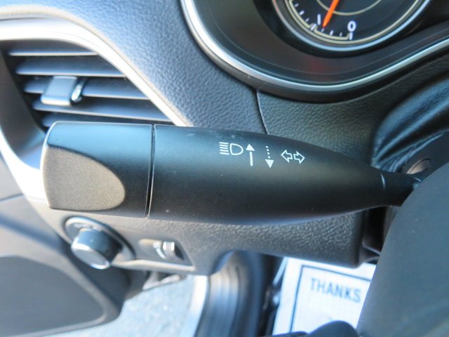 Used 2019 Gray Jeep  image 29