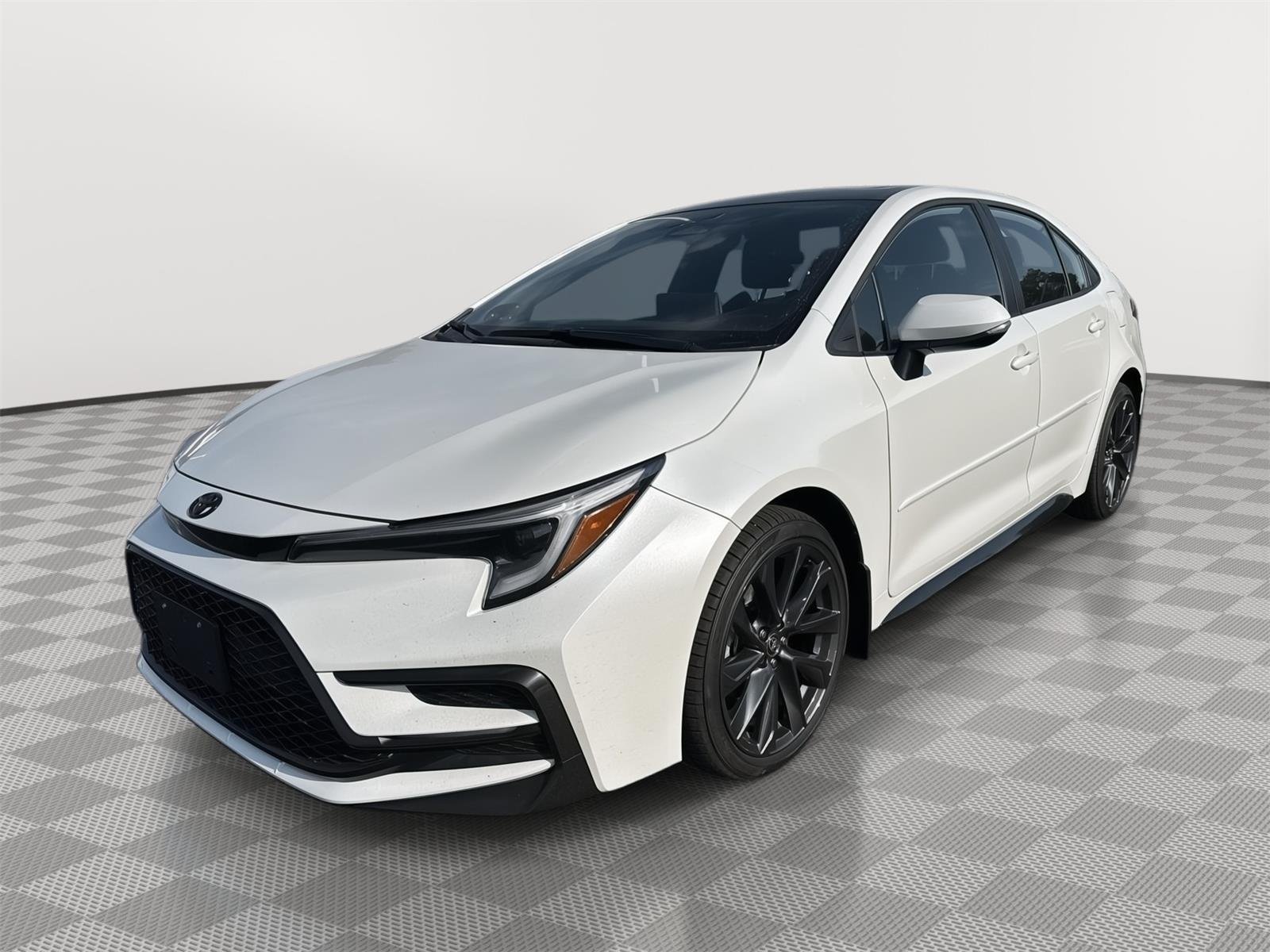 Used 2026 Wind Chill Pearl w/Midnight Black Metallic Roof Toyota XSE image 9