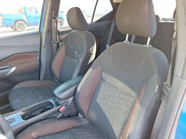 Certified Used 2024 Blue Nissan SR image 10