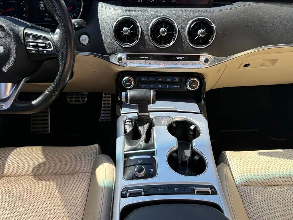 Used 2022 Ascot Green Kia GT1 image 49