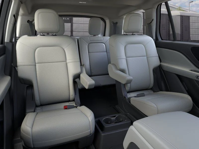 New 2026 Red Carpet Metallic Tinted Clearcoat Lincoln Premiere® image 11