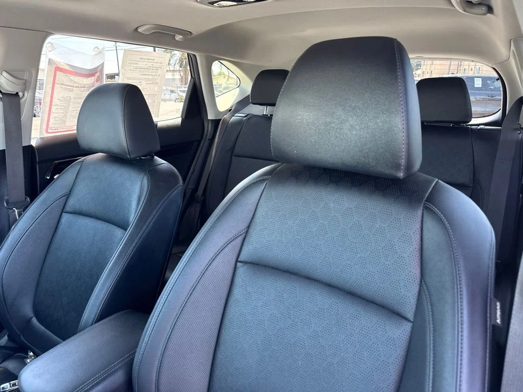 Used 2021 Black Kia EX image 21