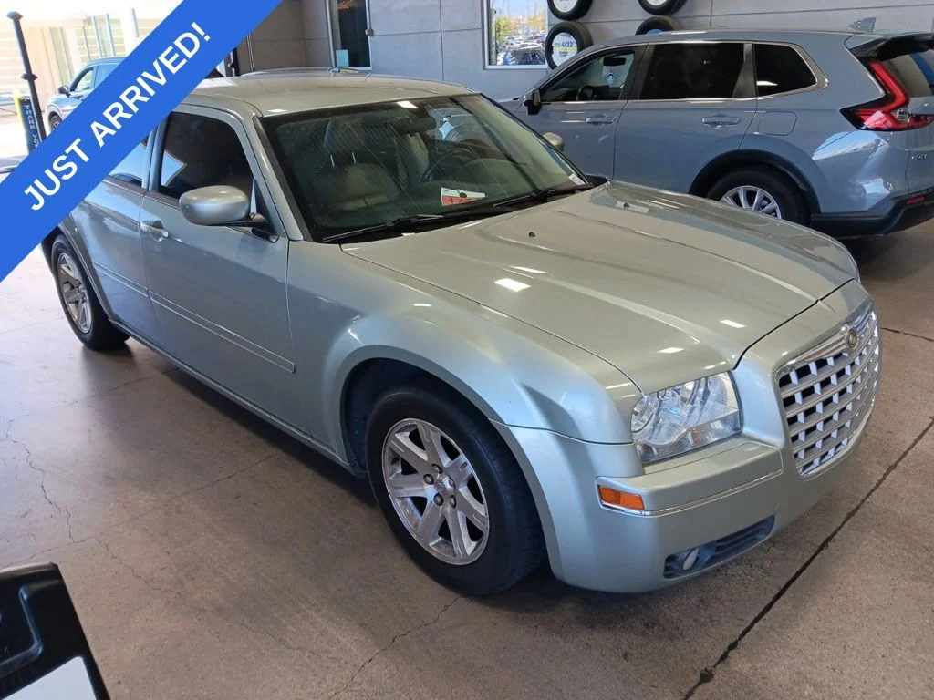 Used 2005 Chrysler 300 Touring with VIN 2C3AA53G15H685608 for sale in Henderson, NV