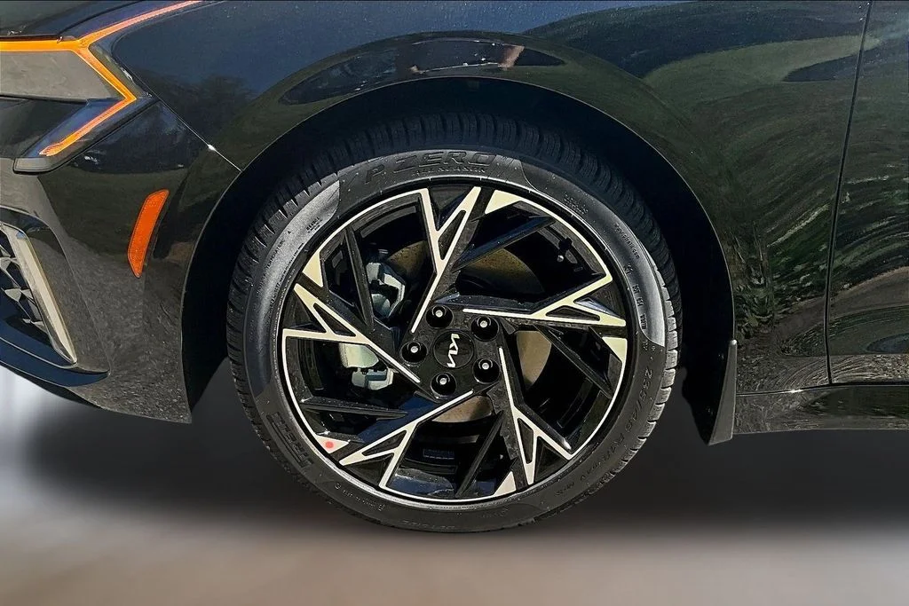 New 2026 Aurora Black Pearl Kia GT-Line AWD image 13