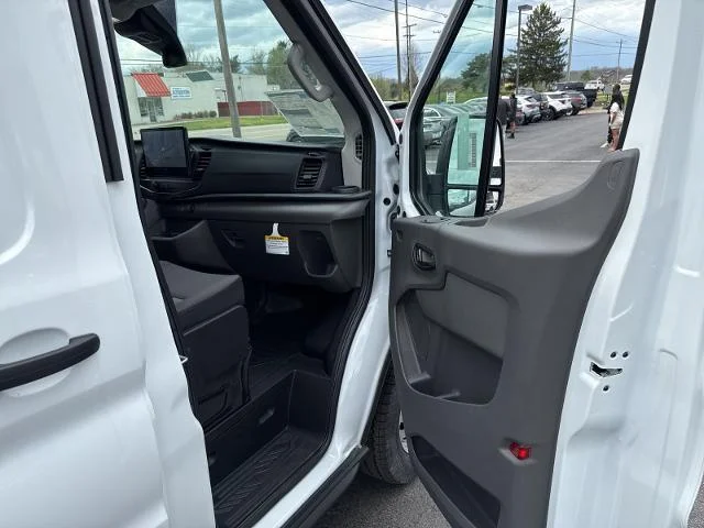 New 2026 Oxford White Ford Cargo Van image 70