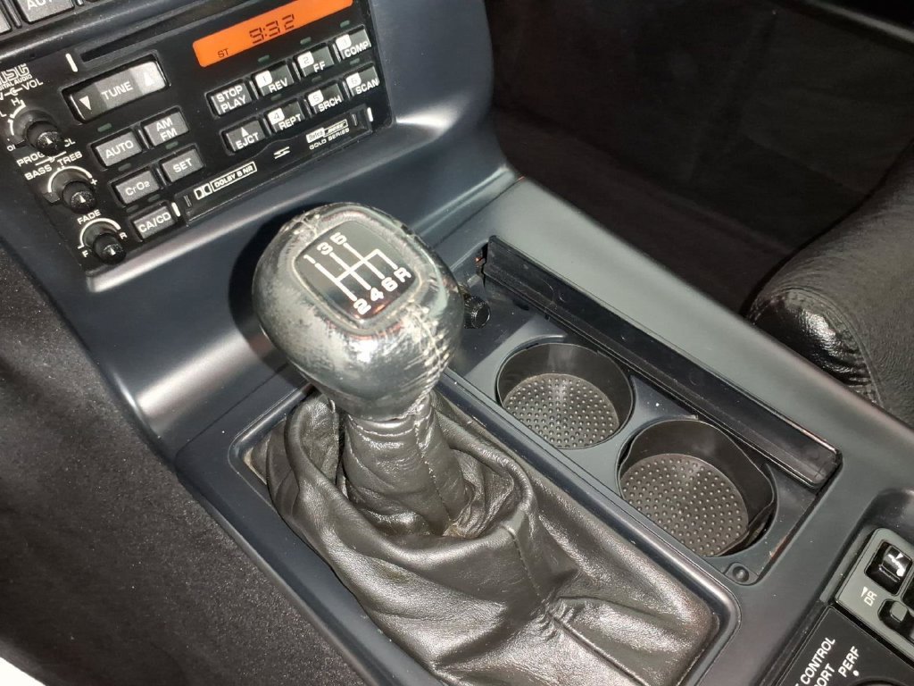 Used 1995  Chevrolet Base image 18