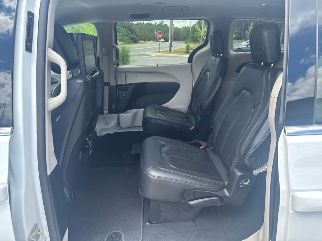 Used 2020 White Chrysler Touring L Plus image 28