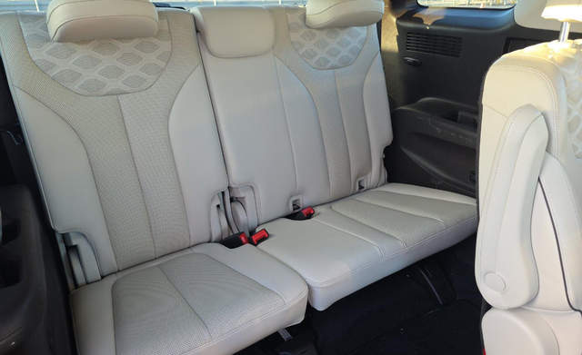 Used 2020 Gray Hyundai Limited image 18