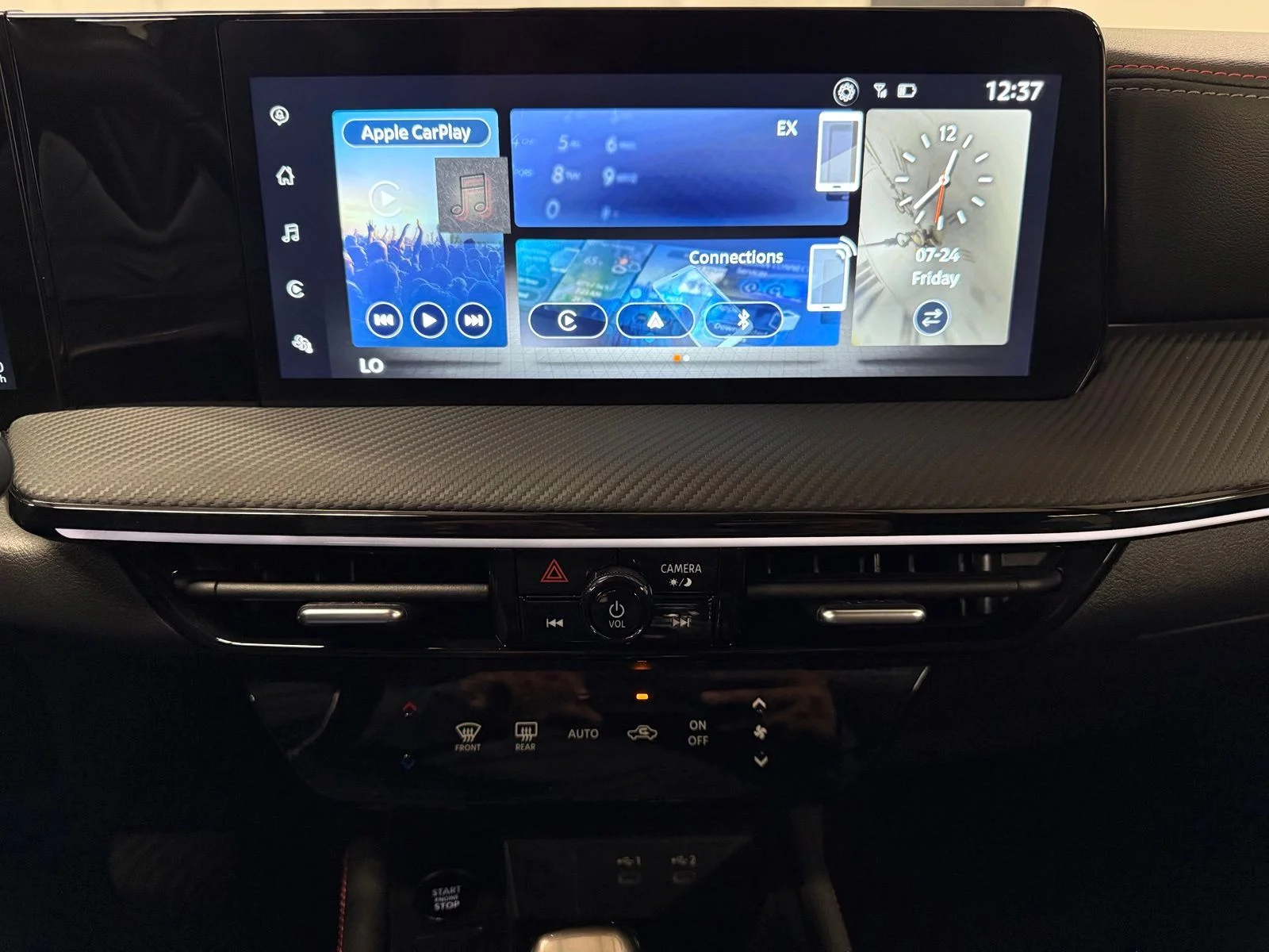 Used 2025 Red Nissan SR image 11
