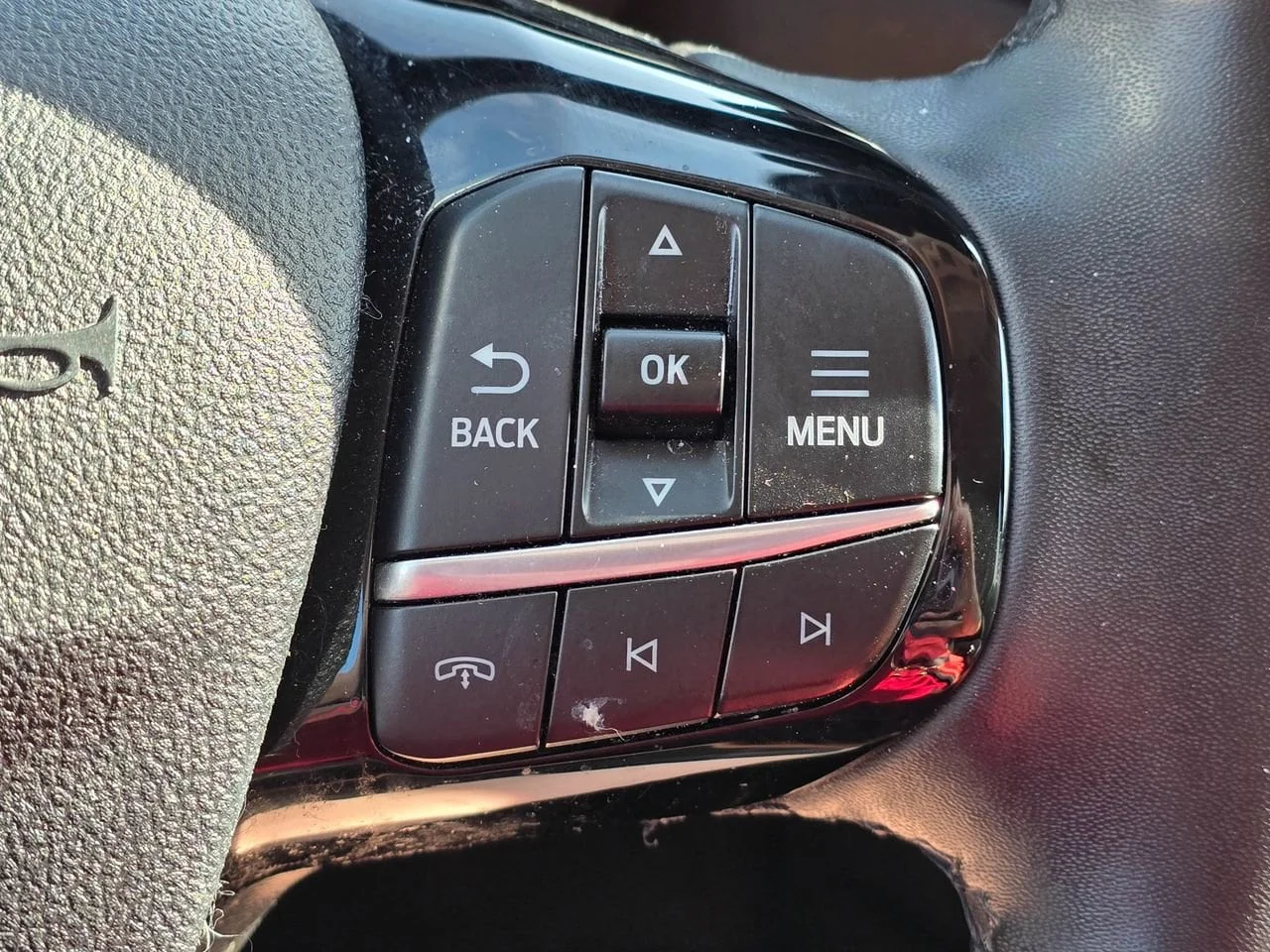 Used 2023 White Ford Active image 21