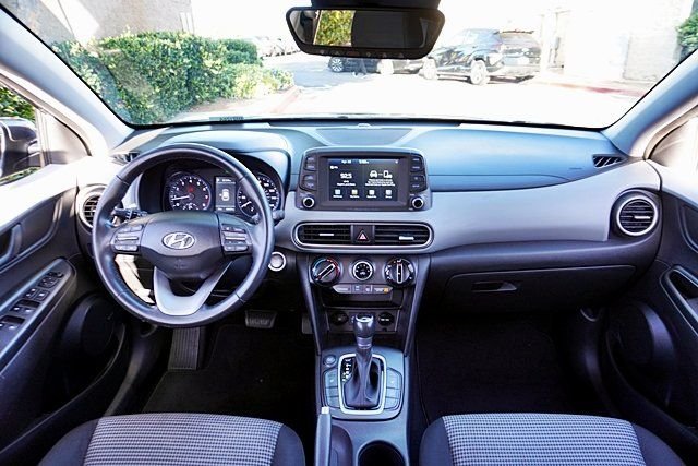 Used 2020 Gray Hyundai SEL Plus image 18