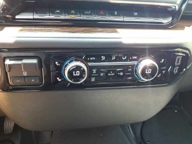 New 2026 Onyx Black GMC Elevation image 18