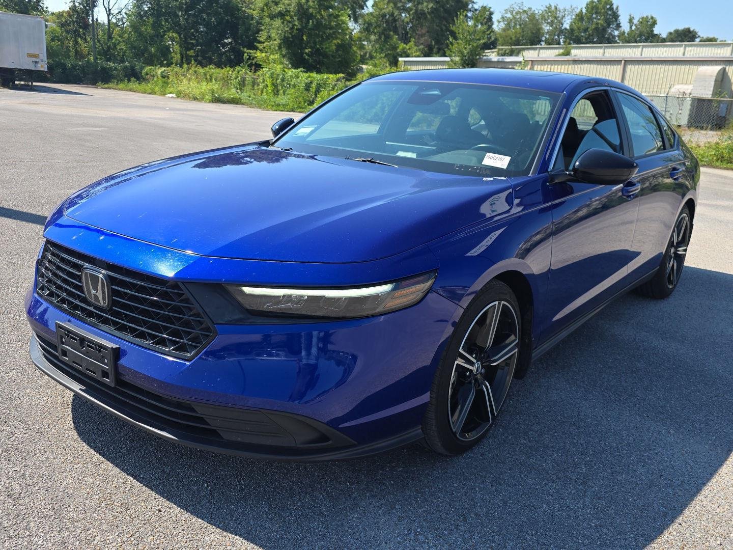 Used 2023 Still Night Pearl Honda Sport image 7