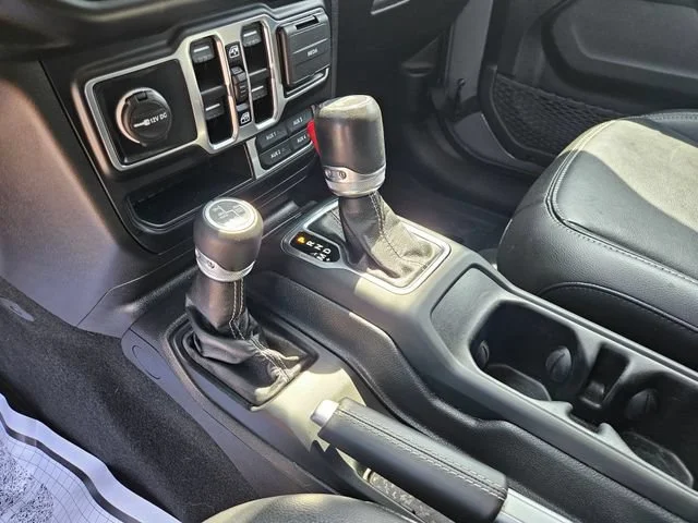 Used 2022 Gray Jeep Unlimited Sahara image 24