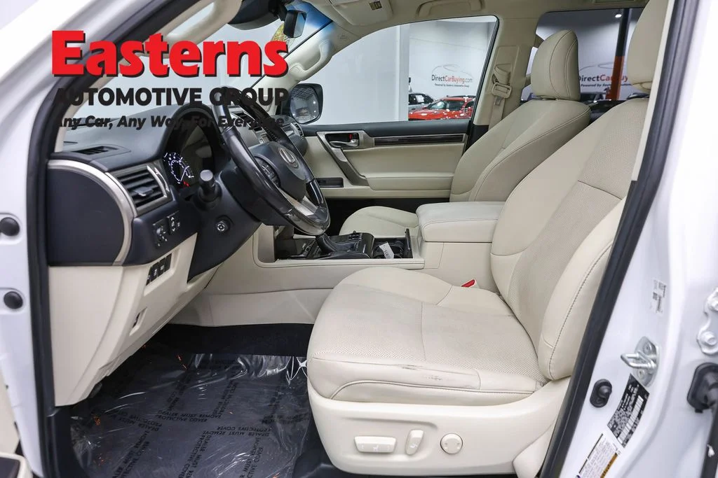 Used 2020 White Lexus 460 image 14