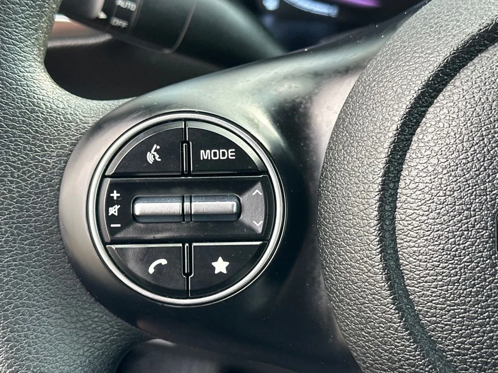 Used 2023 Black Kia LX image 14