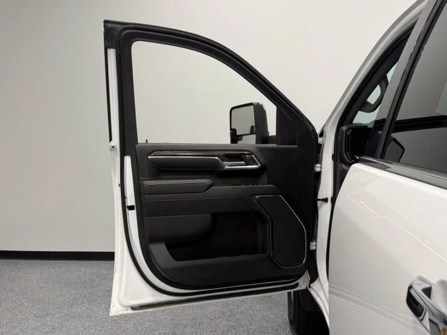 Used 2024 White Chevrolet LTZ image 11