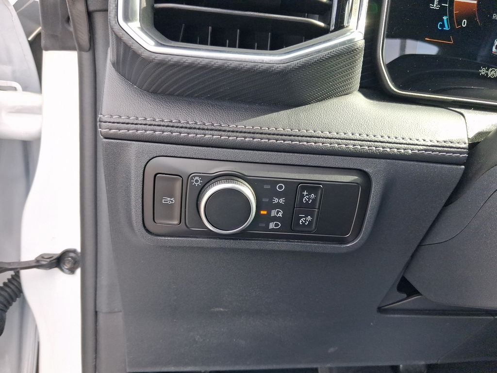 Used 2025 White Ford EcoBoost Premium image 28