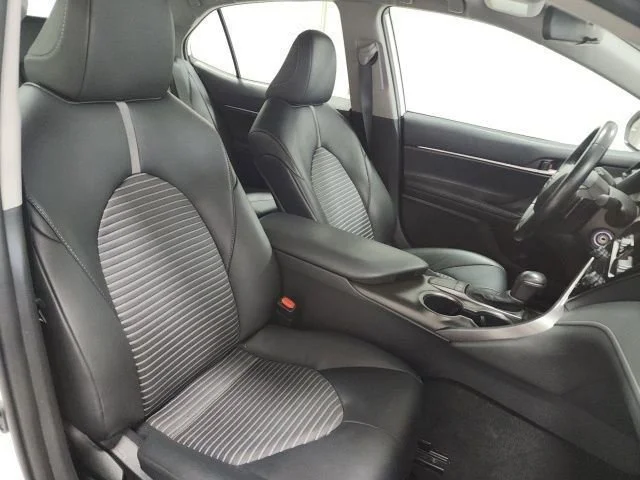 Used 2024 Ice Cap Toyota SE image 14