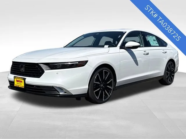 New 2026 Platinum White Pearl Honda Touring image 3