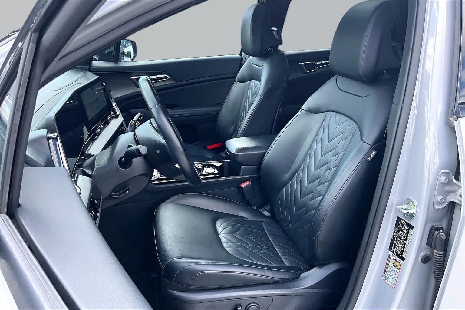 Used 2023 Wolf Gray Kia X-Line image 8
