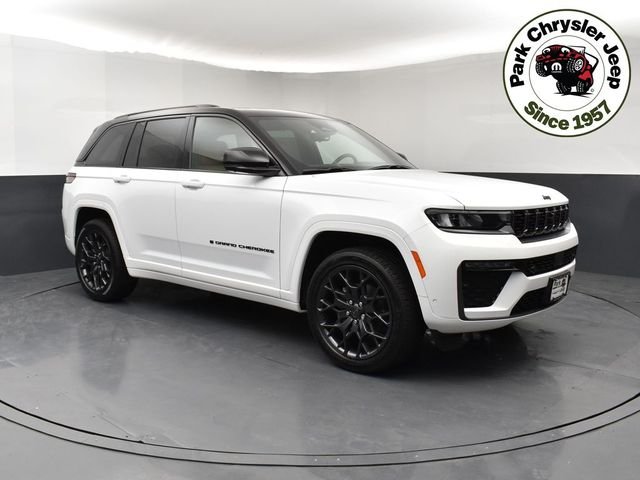 2026 Jeep Grand Cherokee Summit 4x4's photo