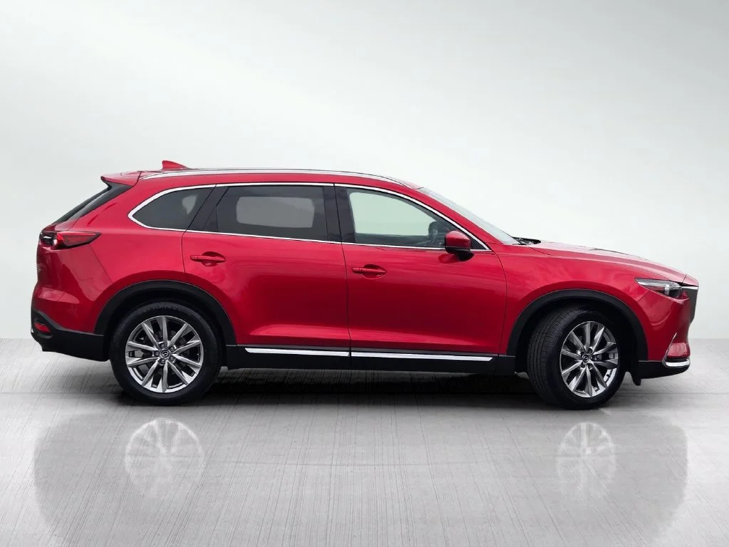 Used 2016 Red Metallic Mazda Grand Touring image 3