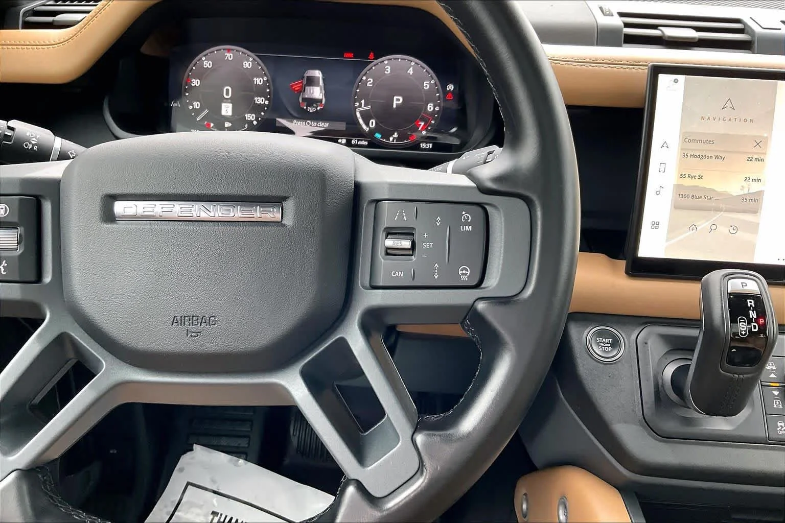 Used 2025  Land Rover X-Dynamic SE image 23