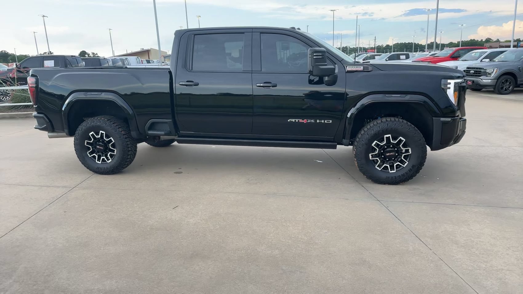 Used 2024 Onyx Black GMC AT4X image 8