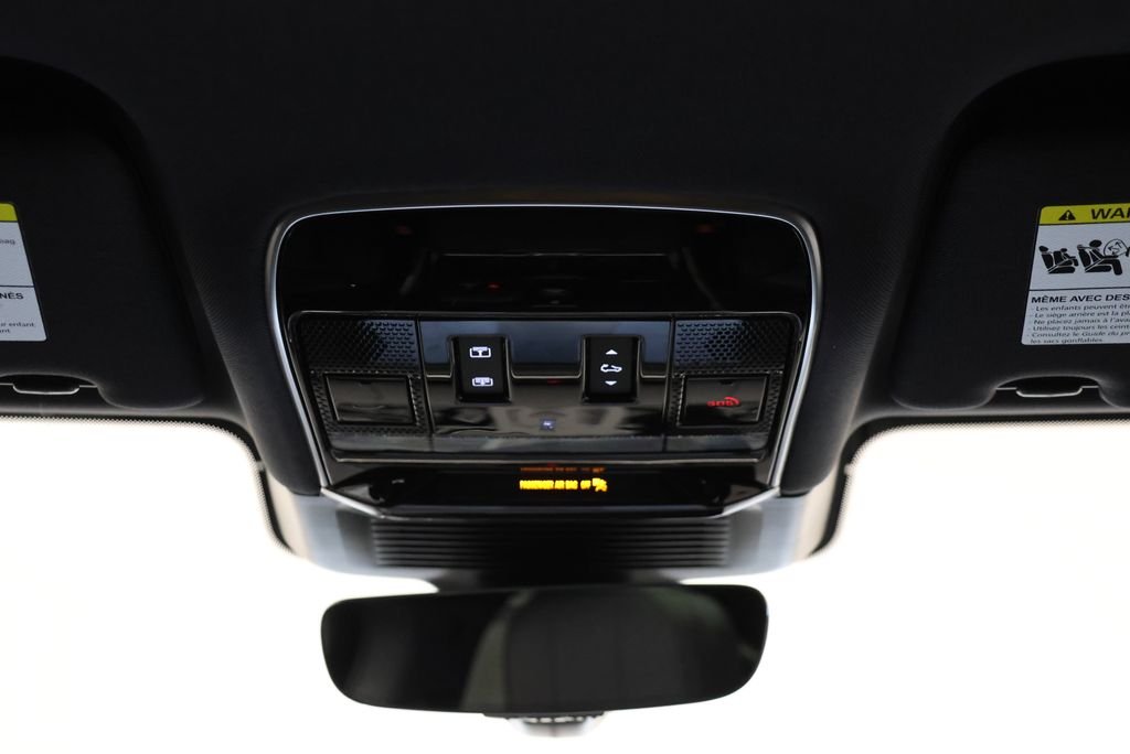 New 2026 Carpathian Grey Land Rover Dynamic SE image 14