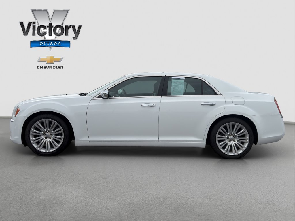 Used 2012 White Chrysler C image 3