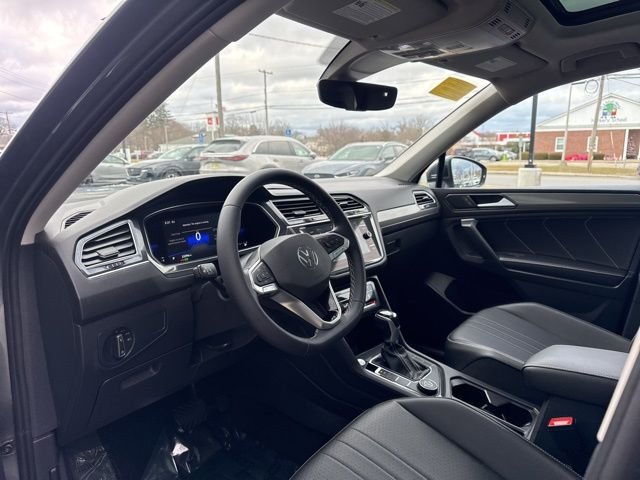 2022 Volkswagen Tiguan SE - Photo 9