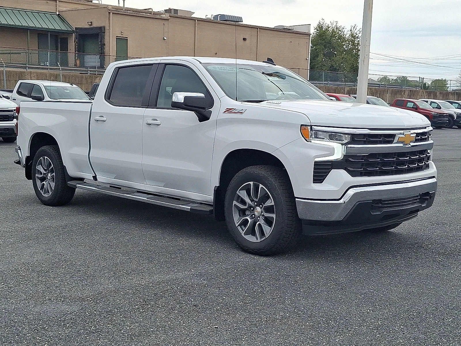 New 2026 Summit White Chevrolet LT image 7