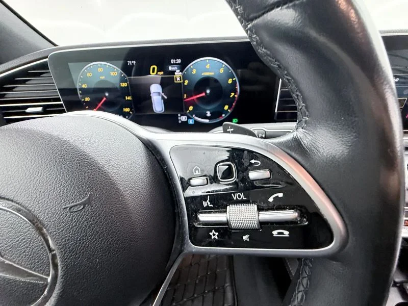Used 2023  Mercedes-Benz GLE 350 4MATIC® Sport Utility 4D image 15