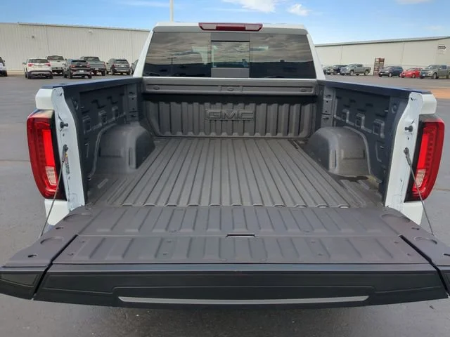 New 2026 Glacier White Tricoat GMC SLT image 27