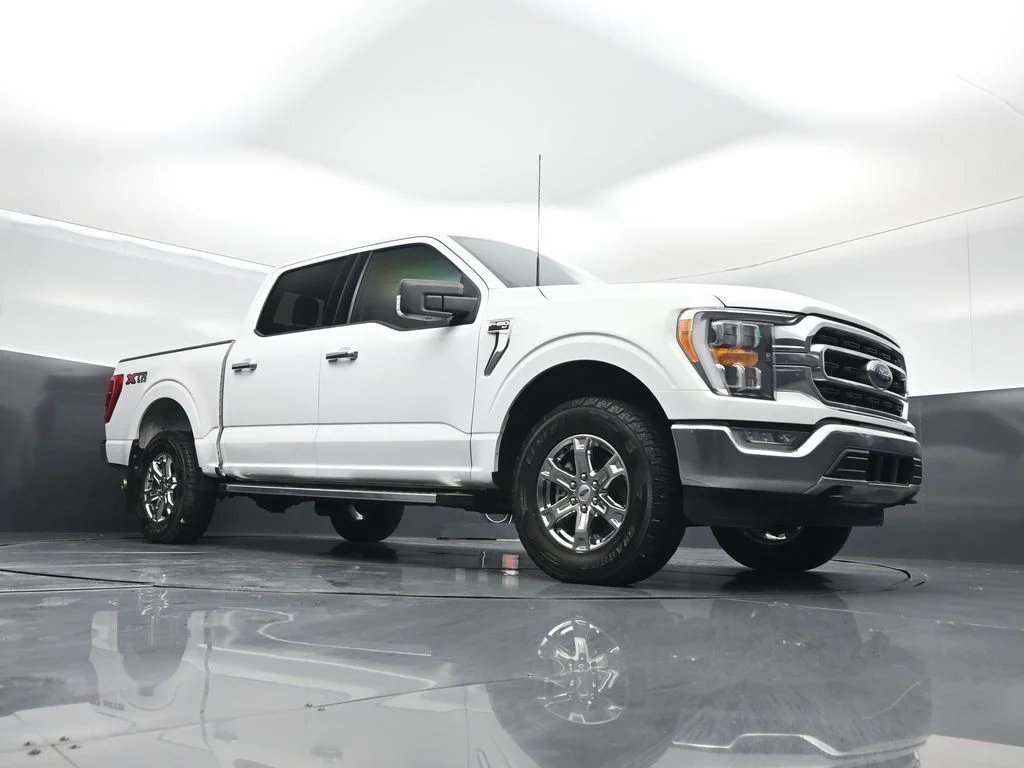 Certified Used 2022  Ford XLT image 4