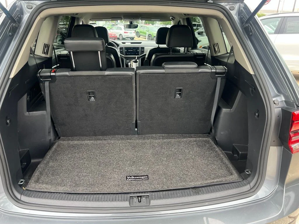 Used 2019 Gray Volkswagen 2.0T SE image 19