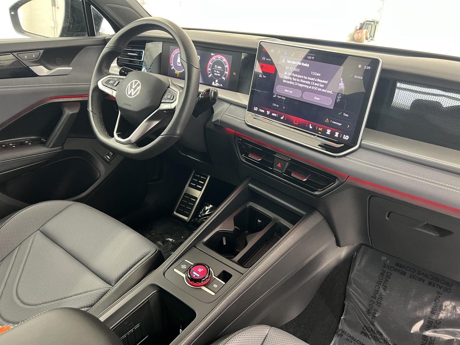 2025 Volkswagen Tiguan SE R-LINE BLACK - Photo 29