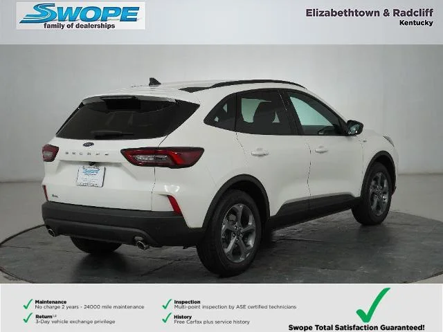 New 2026 Star White Metallic Tri-coat Ford ST-Line image 4