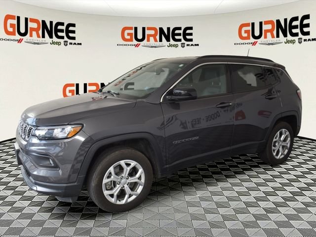 Used 2024 Gray Jeep Latitude image 6