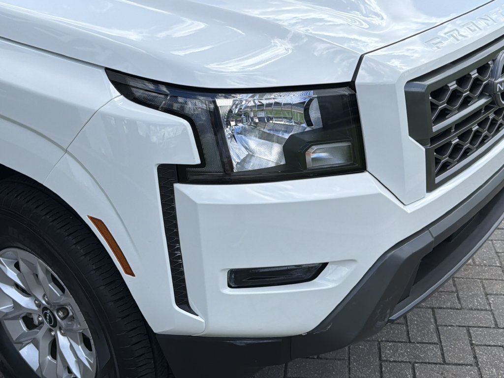 2024 Nissan Frontier SV - Photo 10