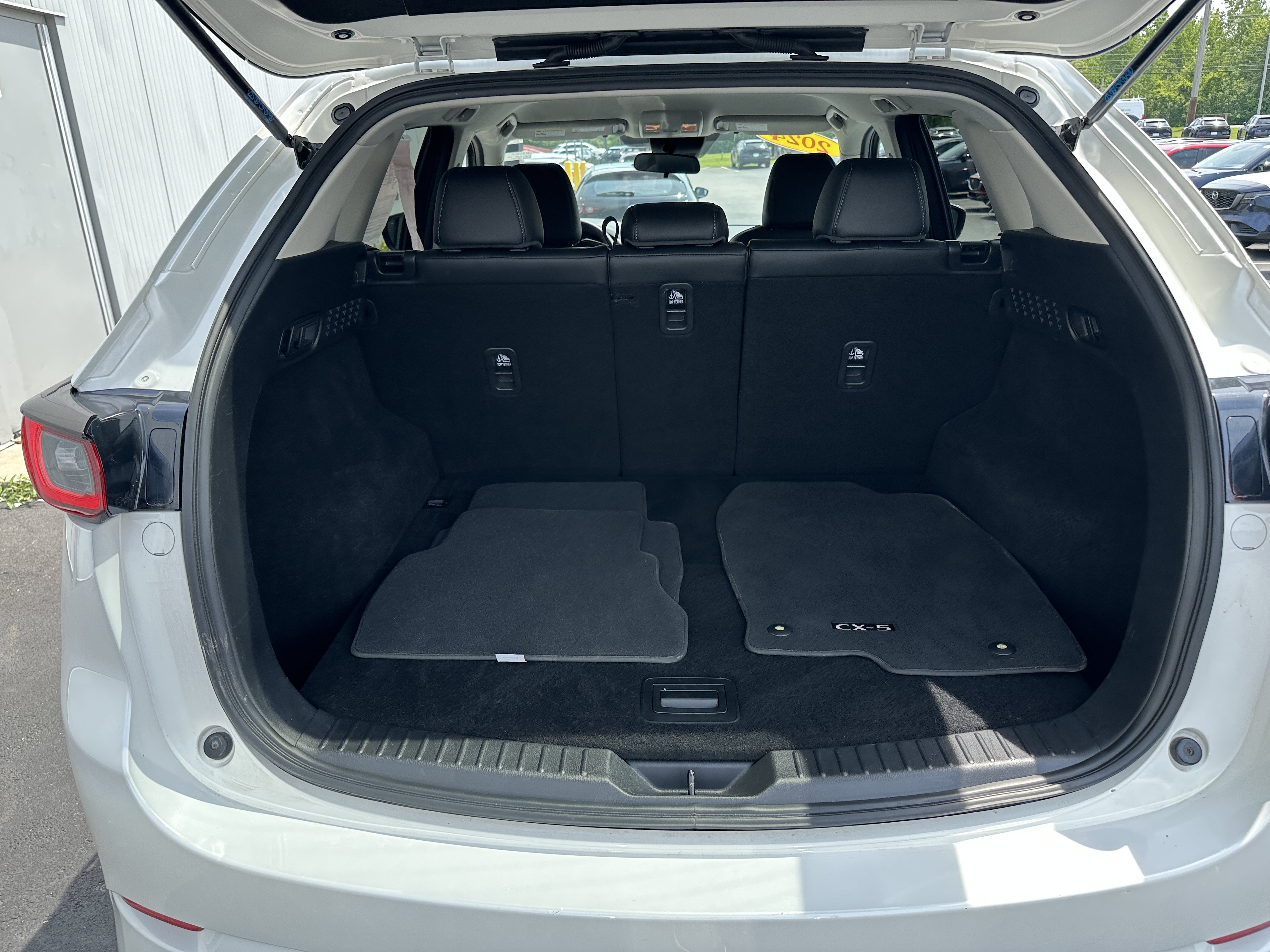Used 2024 Rhodium White Metallic Mazda 2.5 S Select Package image 17