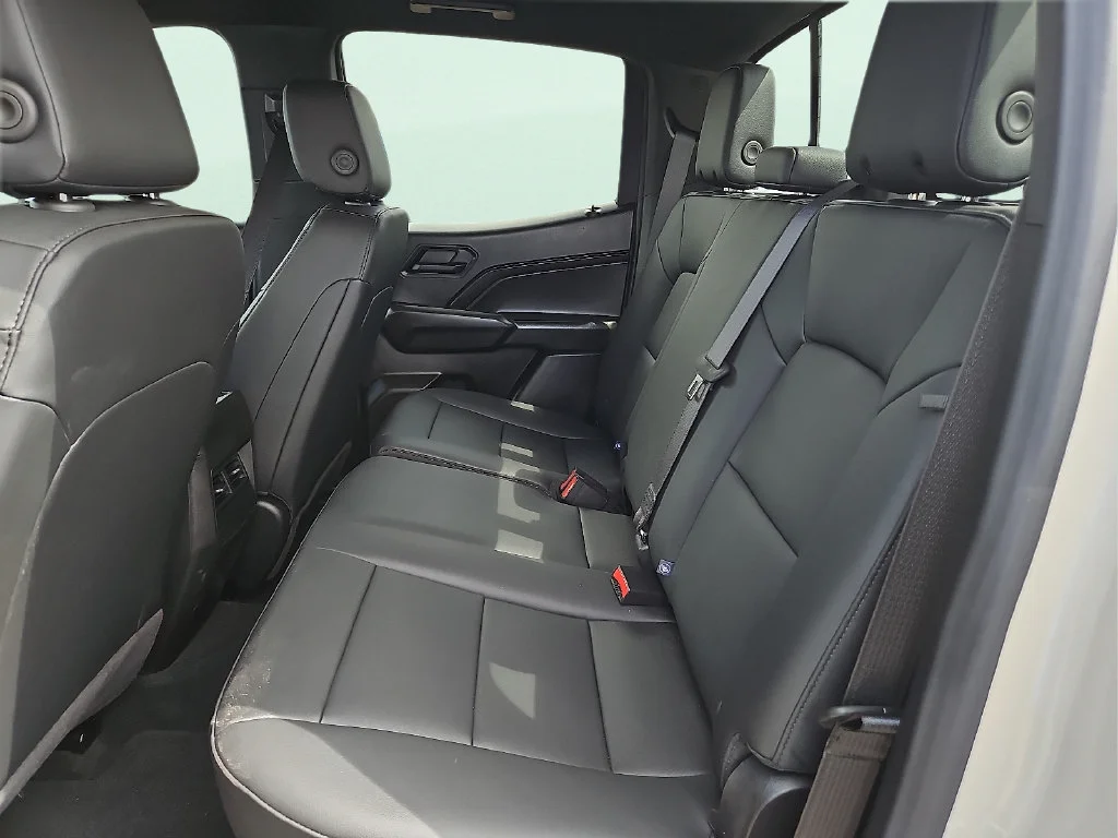 Used 2026 White Sands Chevrolet Trail Boss image 10