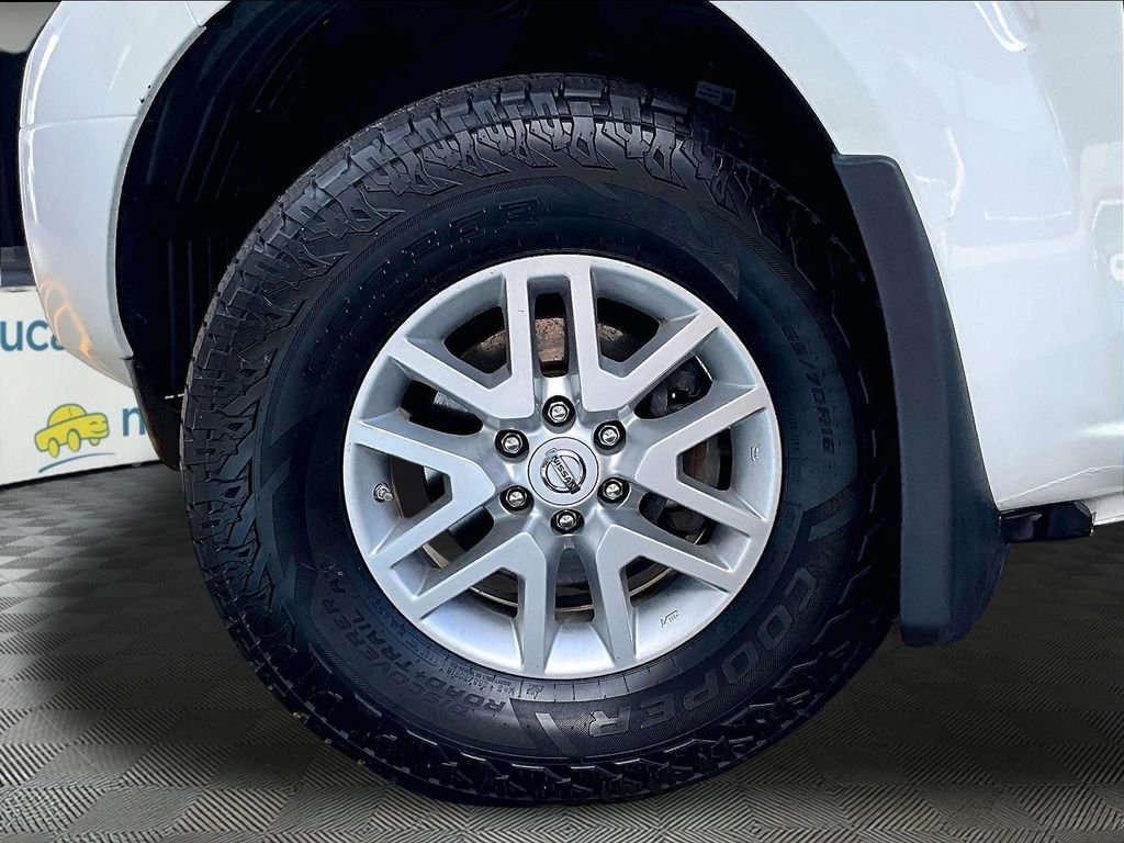 Used 2019 White Nissan SV image 28
