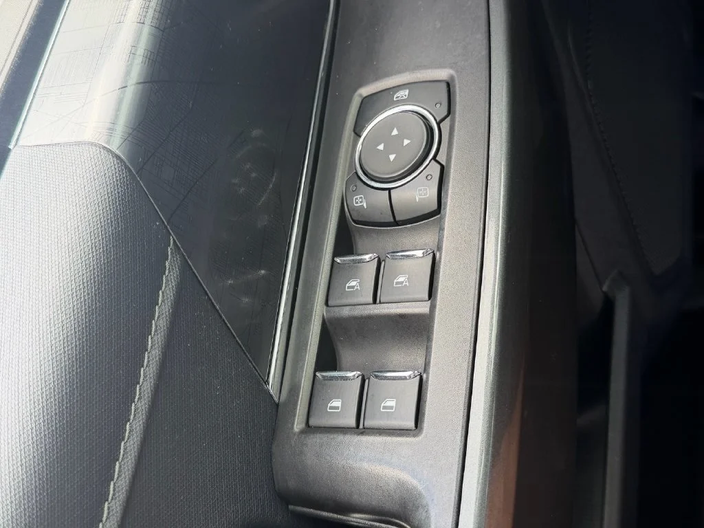 Used 2023 White Ford XLT image 36