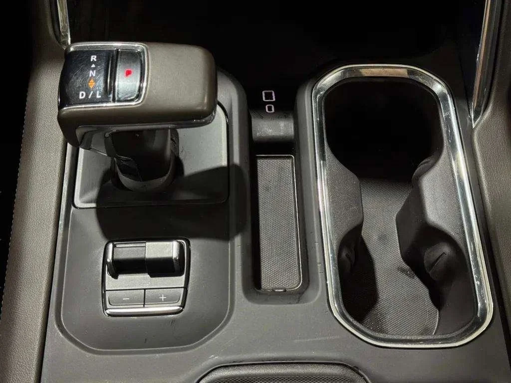 Certified Used 2023 White Frost Tricoat GMC Denali image 19